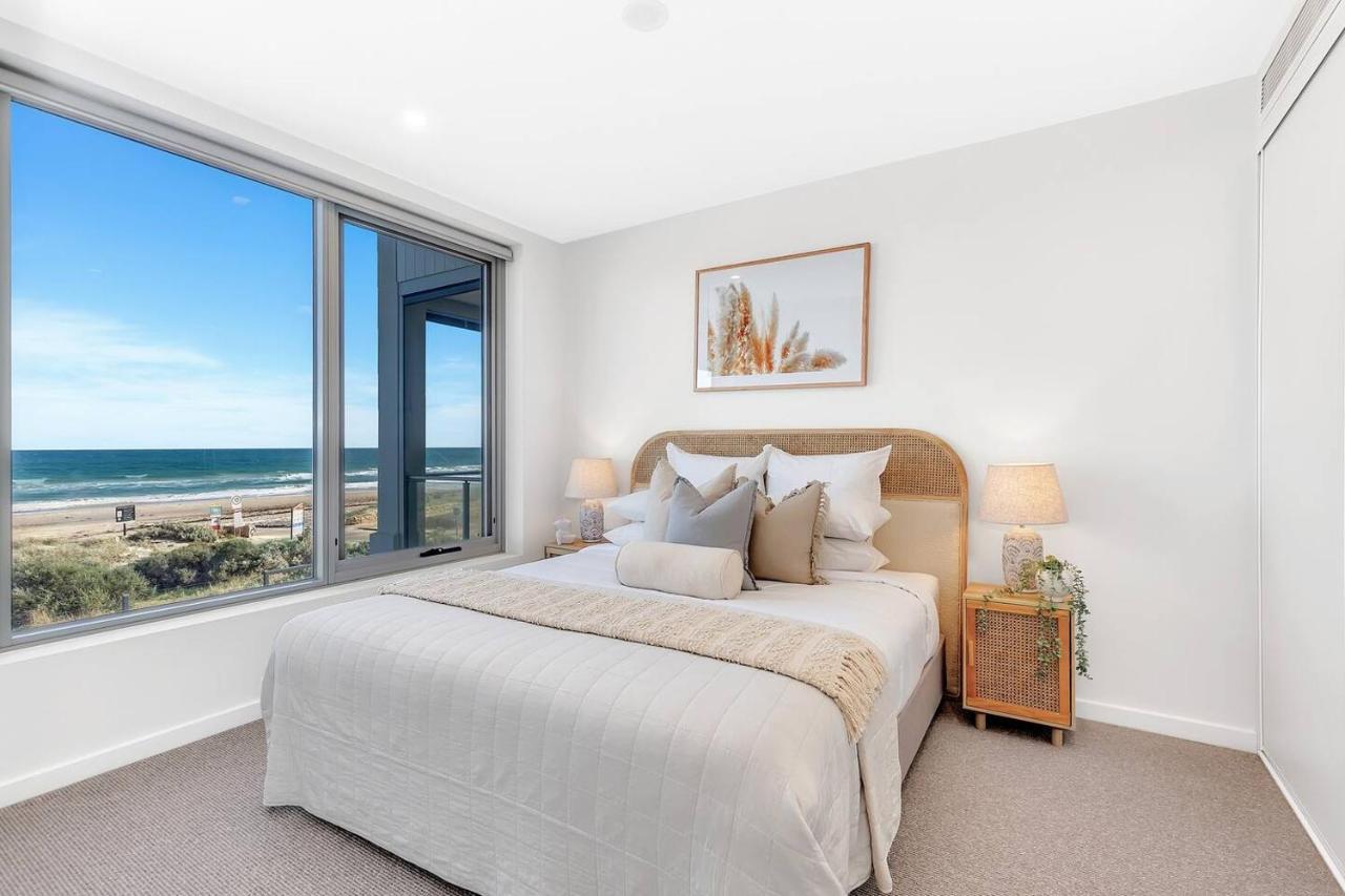 'moana Wave' A Marvellous Beachfront *